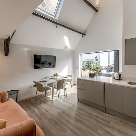 Pass The Keys Dahlia Contemporary Town Centre Apartment Shrewsbury Extérieur photo