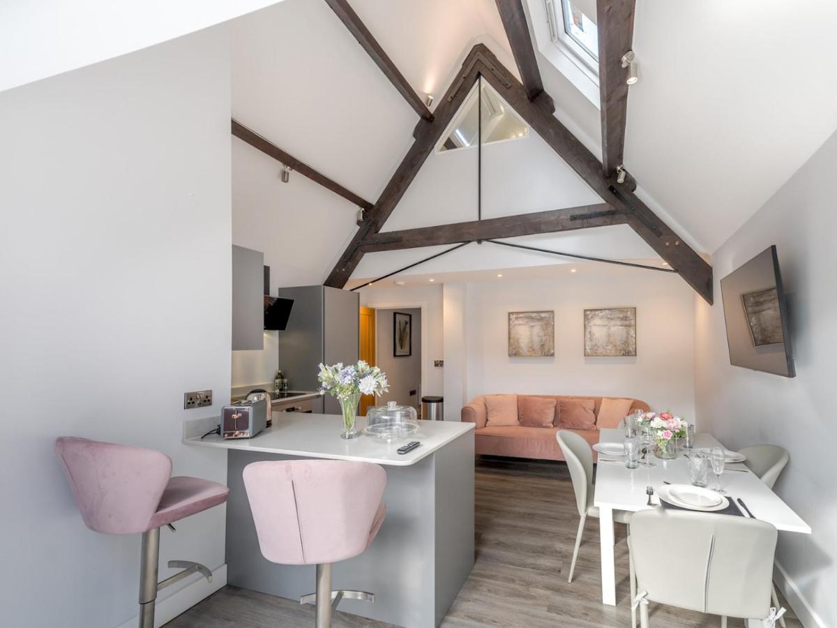 Pass The Keys Dahlia Contemporary Town Centre Apartment Shrewsbury Extérieur photo