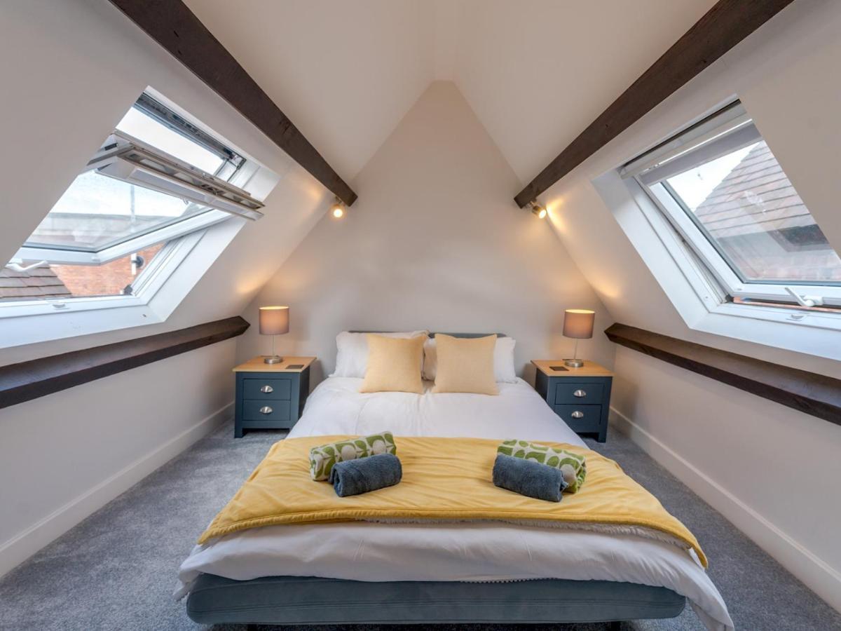 Pass The Keys Dahlia Contemporary Town Centre Apartment Shrewsbury Extérieur photo