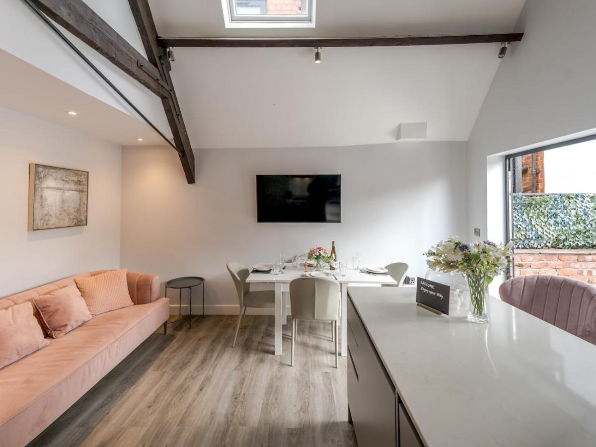 Pass The Keys Dahlia Contemporary Town Centre Apartment Shrewsbury Extérieur photo