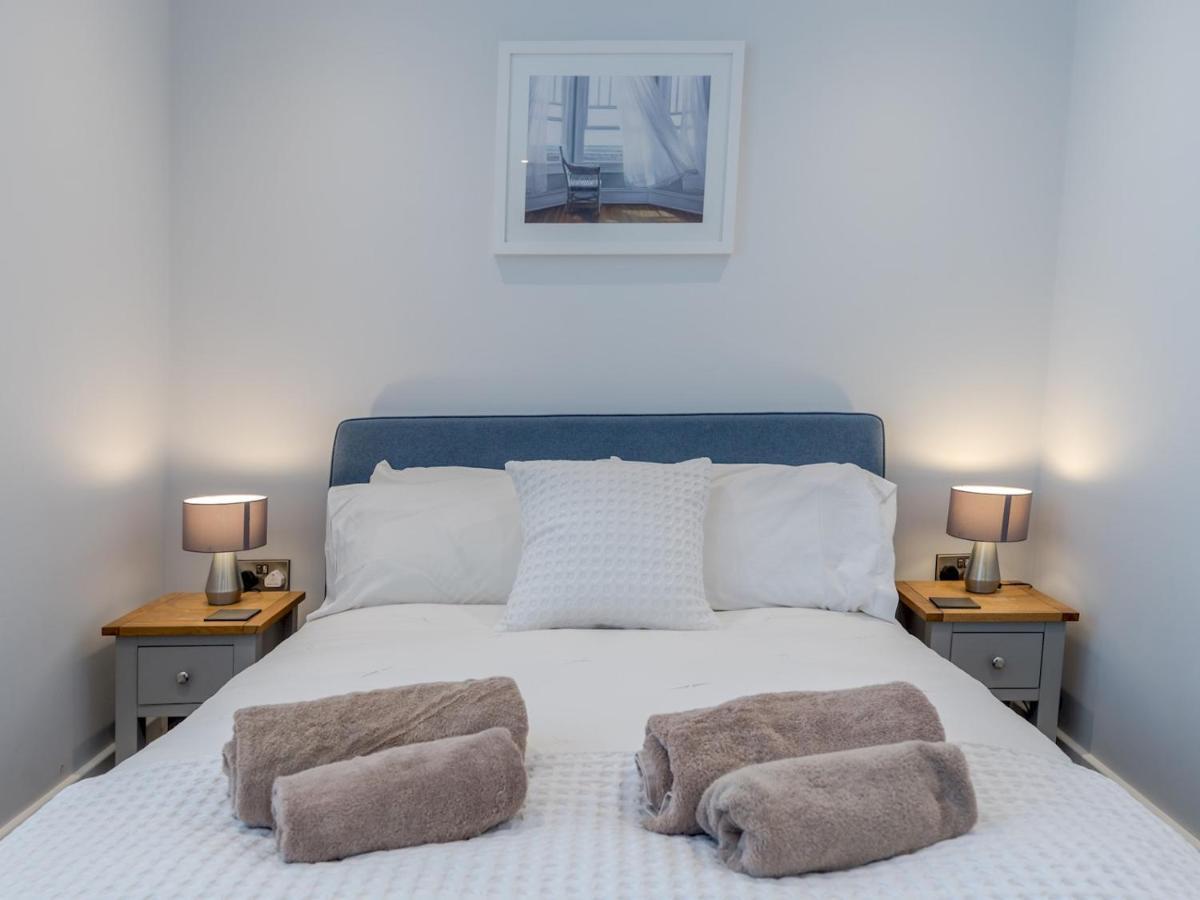 Pass The Keys Dahlia Contemporary Town Centre Apartment Shrewsbury Extérieur photo